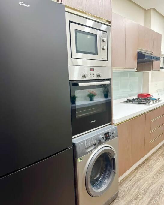 Luxurious 3 Beds Agdal Apartment Рабат Екстериор снимка